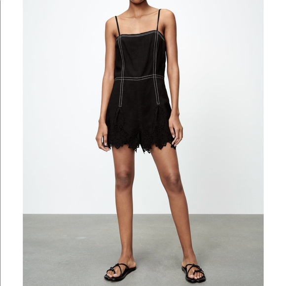 Short jumpsuit with eyelet & topstitching detail - Picture 7 of 7